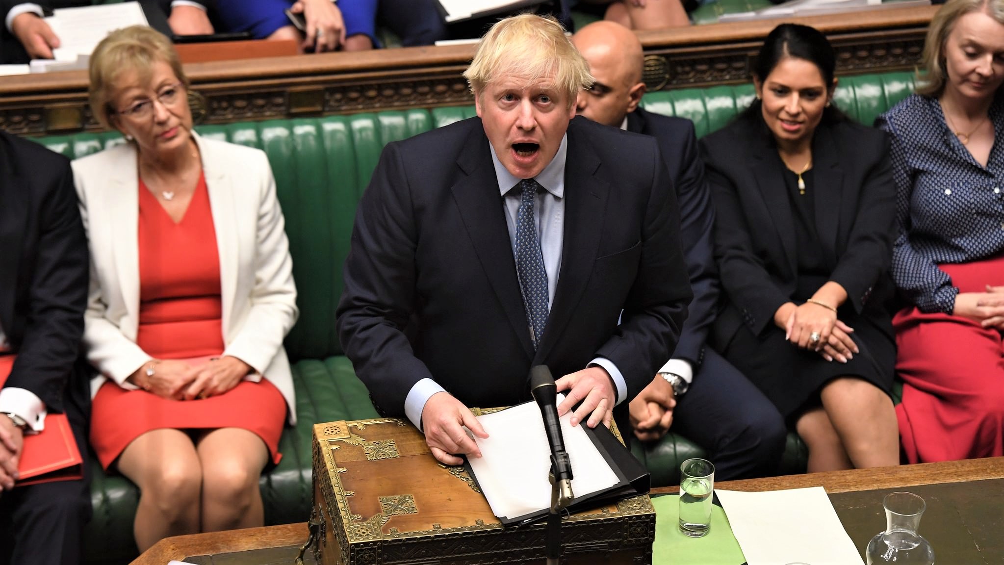 Boris Johnson taler i parlamentet