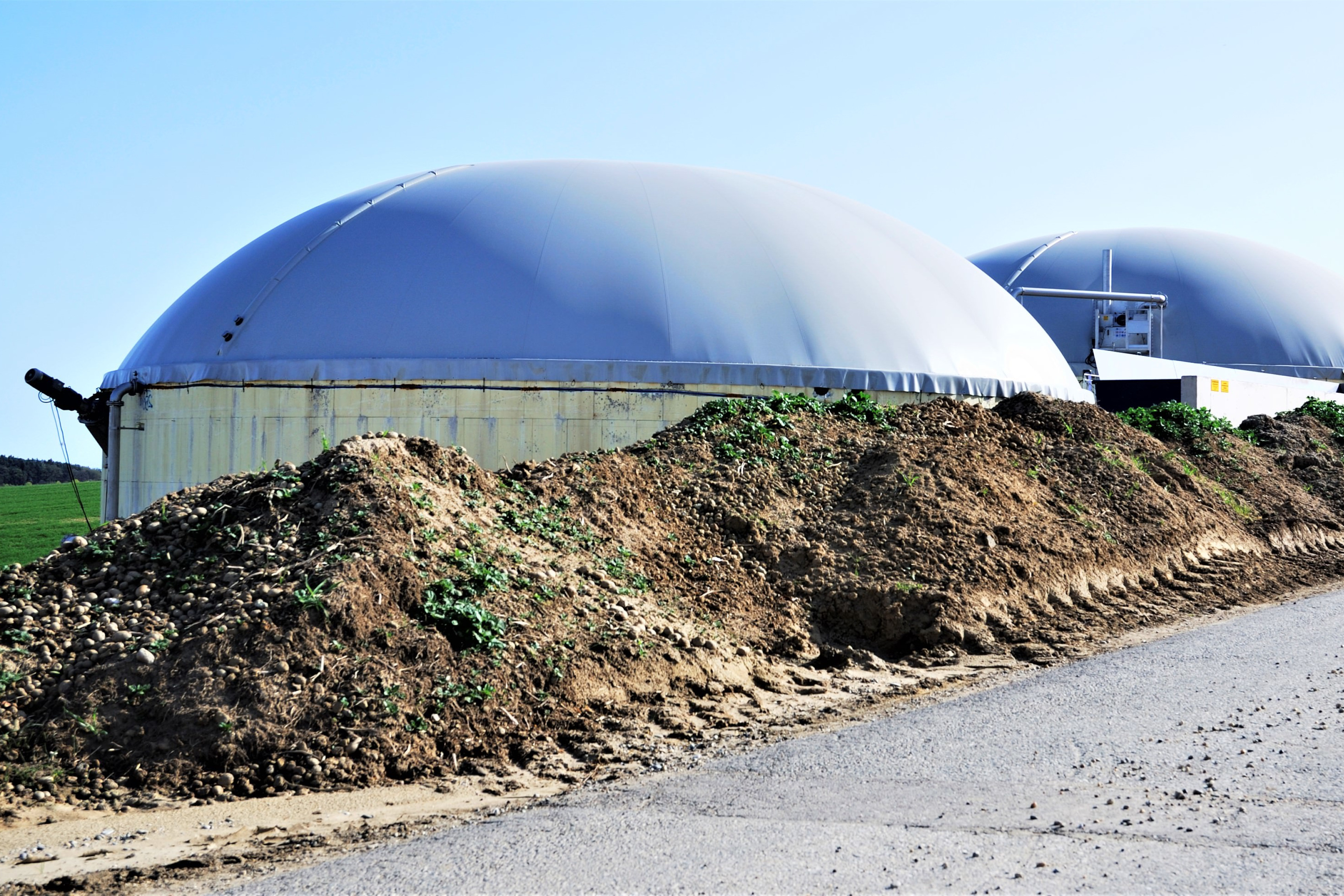 Biogasanlæg ved vejen